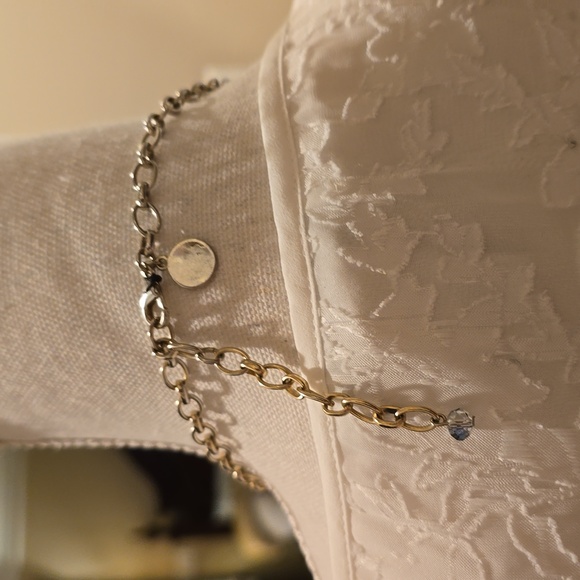 Mutli-strand bead necklace - Picture 2 of 3